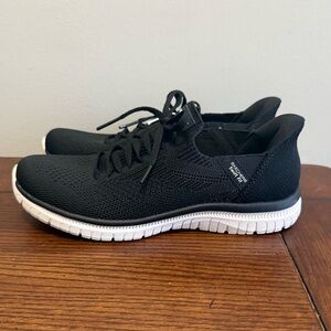 Skechers Virtue Divinity Swift Fit Hands Free Shoes‎ black Womens 6.5 NEW